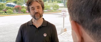 Movie still from “752 Is Not a Number” (2022), directed by Babak Payami – Close Up shot, Over the shoulder angle