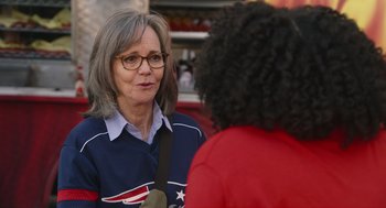 Movie still from “80 for Brady” (2023), directed by Kyle Marvin – An older woman talking to a younger woman; Close Up shot, Over the shoulder angle