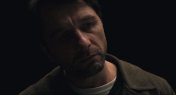 Movie still from “A Beautiful Day in the Neighborhood” (2019), directed by Marielle Heller – A person wearing a jacket; Close Up shot, Over the shoulder angle