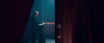 Movie still from “Against the Ice” (2022), directed by Peter Flinth – Medium shot, Over the shoulder angle