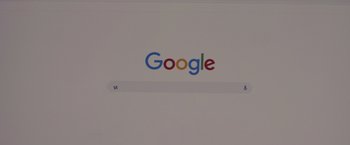 Movie still from “All the Bright Places” (2020), directed by Brett Haley – A computer screen showing the google logo; Extreme Close Up shot, High angle