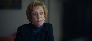 Movie still from “All Together Now” (2020), directed by Brett Haley – An older woman is sitting in front of a window; Close Up shot, Over the shoulder angle