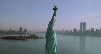 Movie still from “An American Werewolf in Paris” (1997), directed by Anthony Waller – The statue of liberty in new york city; Extreme Wide shot, Low angle