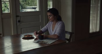 Movie still from “Antlers” (2021), directed by Scott Cooper – Medium shot, Over the shoulder angle