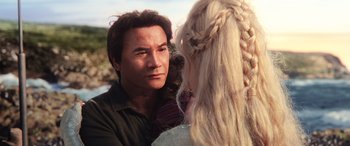 Movie still from “Aquaman” (2018), directed by James Wan – A man and a woman talking to each other; Close Up shot, Over the shoulder angle