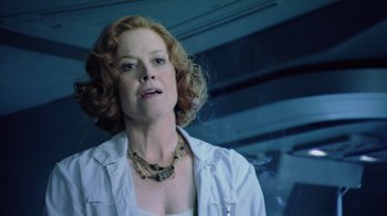 Movie still from “Avatar” (2009), directed by James Cameron – A person wearing a white shirt; Close Up shot, Low angle