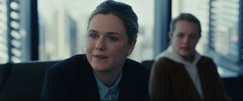 Movie still from “The Invisible Man” (2020), directed by Leigh Whannell – Close Up shot, Over the shoulder angle