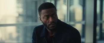 Movie still from “The Invisible Man” (2020), directed by Leigh Whannell – Close Up shot, Over the shoulder angle