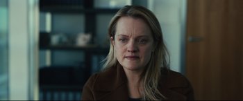 Movie still from “The Invisible Man” (2020), directed by Leigh Whannell – Close Up shot, Over the shoulder angle