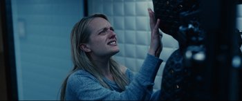 Movie still from “The Invisible Man” (2020), directed by Leigh Whannell – Close Up shot, Over the shoulder angle