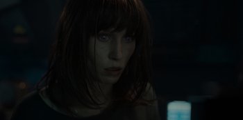 Movie still from “Blood Red Sky” (2021), directed by Peter Thorwarth – A person with purple eyes; Close Up shot, Low angle