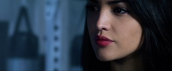 Movie still from “Bloodshot” (2020), directed by Dave Wilson – A woman with red lipstick; Close Up shot, Low angle