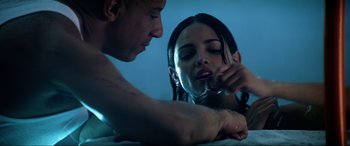 Movie still from “Bloodshot” (2020), directed by Dave Wilson – A man and a woman in the dark; Close Up shot, Over the shoulder angle