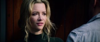 Movie still from “Bloodshot” (2020), directed by Dave Wilson – A person with blonde hair; Close Up shot, Over the shoulder angle