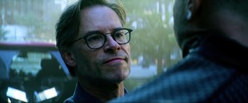 Movie still from “Bloodshot” (2020), directed by Dave Wilson – A person wearing glasses; Close Up shot, Over the shoulder angle