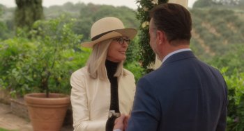 Movie still from “Book Club: The Next Chapter” (2023), directed by Bill Holderman – A man and a woman talking to each other outside; Close Up shot, Over the shoulder angle