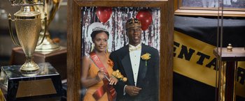 Movie still from “Central Intelligence” (2016), directed by Rawson Marshall Thurber – A man and a woman dressed up for a prom; Medium shot, Low angle