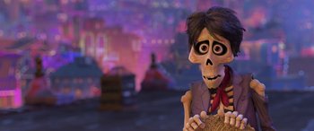 Movie still from “Coco” (2017), directed by Adrian Molina – A character from the animated movie coco is shown; Close Up shot, Over the shoulder angle