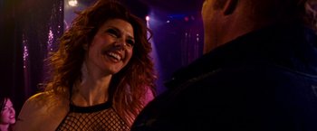 Movie still from “The Wrestler” (2008), directed by Darren Aronofsky – A man and a woman are talking to each other; Close Up shot, Over the shoulder angle