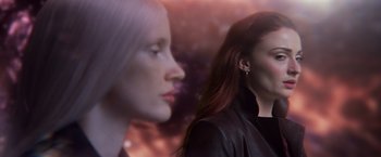Movie still from “Dark Phoenix” (2019), directed by Simon Kinberg – Two women are standing next to each other; Close Up shot, Low angle