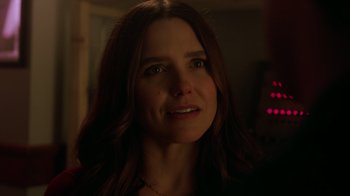 Movie still from “Deborah” (2022), directed by Noga Pnueli – A person with long hair; Close Up shot, Over the shoulder angle