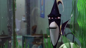 Movie still from “Finding Nemo” (2003), directed by Andrew Stanton – A black and white clown fish in an aquarium; Close Up shot, Over the shoulder angle