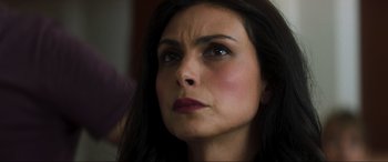 Movie still from “Greenland” (2020), directed by Ric Roman Waugh – A person looking at the camera; Close Up shot, Over the shoulder angle