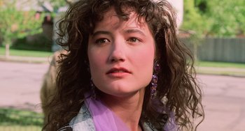 Movie still from “Halloween 5: The Revenge of Michael Myers” (1989), directed by Dominique Othenin-Girard – A person wearing a purple scarf; Close Up shot, Low angle