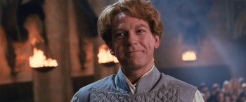 Movie still from “Harry Potter and the Chamber of Secrets” (2002), directed by Chris Columbus – A person wearing a robe; Close Up shot, Low angle