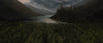Movie still from “Harry Potter and the Order of the Phoenix” (2007), directed by David Yates – A view of hogwarts castle from a distance; Extreme Wide shot, High angle