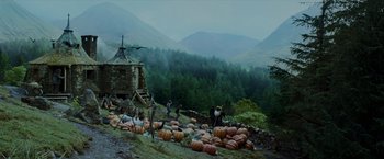 Movie still from “Harry Potter and the Prisoner of Azkaban” (2004), directed by Alfonso Cuarón – Many pumpkins on the ground in the field; Extreme Wide shot, Low angle