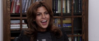 Movie still from “Hitch” (2005), directed by Andy Tennant – A person with long hair; Close Up shot, Over the shoulder angle