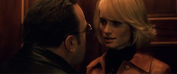 Movie still from “Hitch” (2005), directed by Andy Tennant – A man and a woman talking to each other; Close Up shot, Over the shoulder angle