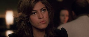 Movie still from “Hitch” (2005), directed by Andy Tennant – A person with long brown hair; Close Up shot, High angle