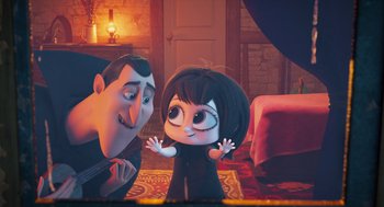 Movie still from “Hotel Transylvania 4: Transformania” (2022), directed by Jennifer Kluska – A man and a woman are standing next to each other in a living room; Medium shot, Over the shoulder angle
