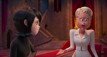 Movie still from “Hotel Transylvania 4: Transformania” (2022), directed by Jennifer Kluska – Two women are talking to each other in a movie scene; Medium shot, Over the shoulder angle