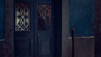 Movie still from “Hugo” (2011), directed by Martin Scorsese – Wide shot, Low angle