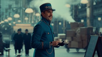 Movie still from “Hugo” (2011), directed by Martin Scorsese – Medium shot, Over the shoulder angle