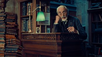 Movie still from “Hugo” (2011), directed by Martin Scorsese – Medium shot, Over the shoulder angle