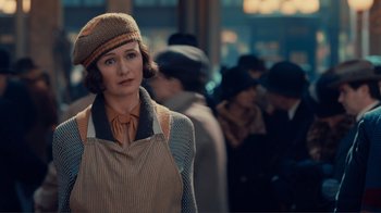 Movie still from “Hugo” (2011), directed by Martin Scorsese – Medium shot, Over the shoulder angle