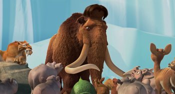 Movie still from “Ice Age: The Meltdown” (2006), directed by Carlos Saldanha – An animated picture of a woolly mammoth and other animals; Medium shot, High angle