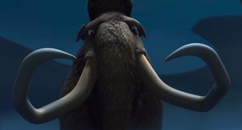 Movie still from “Ice Age: The Meltdown” (2006), directed by Carlos Saldanha – An animal that is looking at the camera; Close Up shot, Low angle