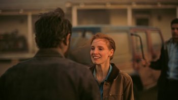 Movie still from “Interstellar” (2014), directed by Christopher Nolan – A man and a woman talking to each other; Close Up shot, Over the shoulder angle