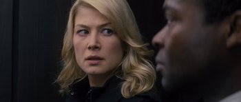 Movie still from “Jack Reacher” (2012), directed by Christopher McQuarrie – A person wearing a black jacket; Close Up shot, Over the shoulder angle