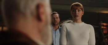 Movie still from “Jurassic World: Fallen Kingdom” (2018), directed by J.A. Bayona – A man and a woman standing next to each other in a room; Close Up shot, Over the shoulder angle