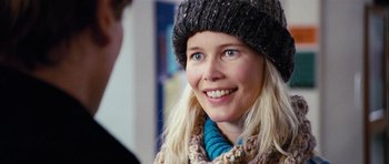 Movie still from “Love Actually” (2003), directed by Richard Curtis – Close Up shot, Over the shoulder angle