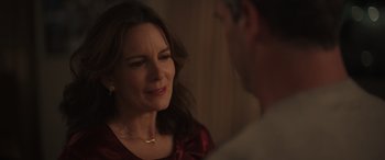 Movie still from “Maggie Moore(s)” (2023), directed by John Slattery – A man and a woman talking to each other; Close Up shot, Over the shoulder angle