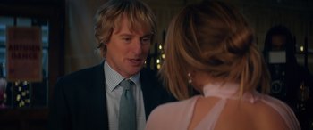 Movie still from “Marry Me” (2022), directed by Kat Coiro – A man and a woman talking to each other; Close Up shot, Over the shoulder angle