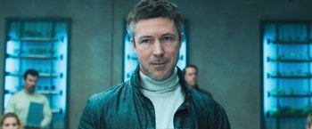 Movie still from “Maze Runner: The Scorch Trials” (2015), directed by Wes Ball – A person wearing a jacket; Close Up shot, Low angle