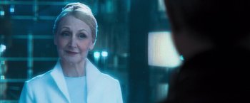 Movie still from “Maze Runner: The Scorch Trials” (2015), directed by Wes Ball – A person wearing a white jacket; Close Up shot, Over the shoulder angle